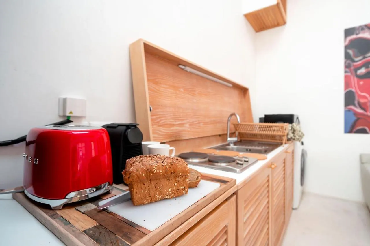 The Waterview Alcove Apartment Venice